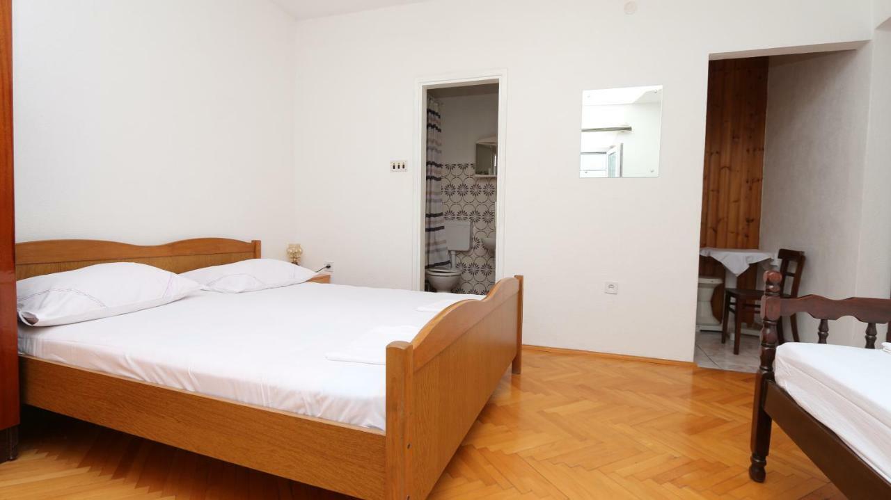 Dinka Guesthouse マカルスカ エクステリア 写真