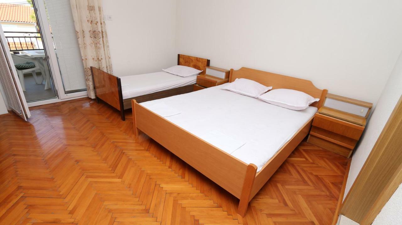 Dinka Guesthouse マカルスカ エクステリア 写真