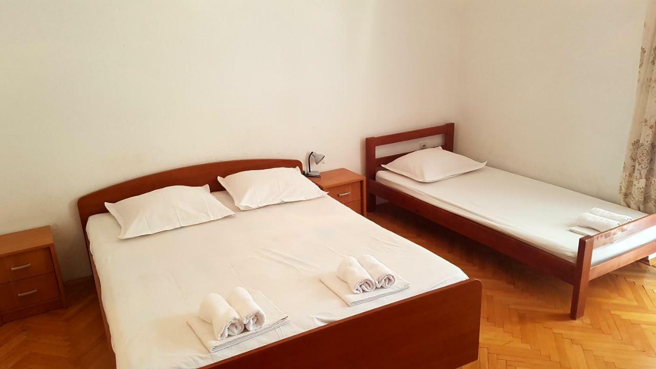 Dinka Guesthouse マカルスカ エクステリア 写真