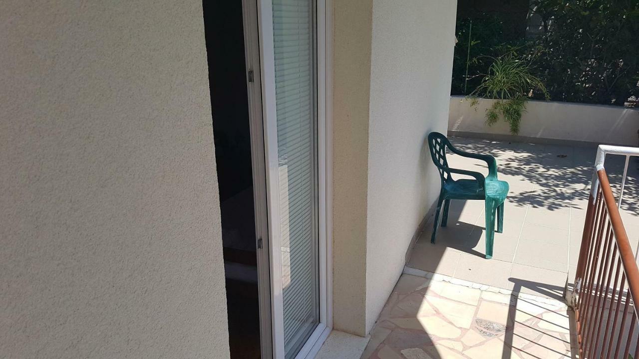 Dinka Guesthouse マカルスカ エクステリア 写真